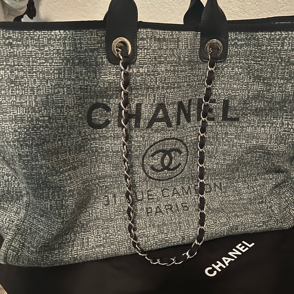 Chanel Deauville X-Large Dark Grey Tweed - Picture 7 of 15